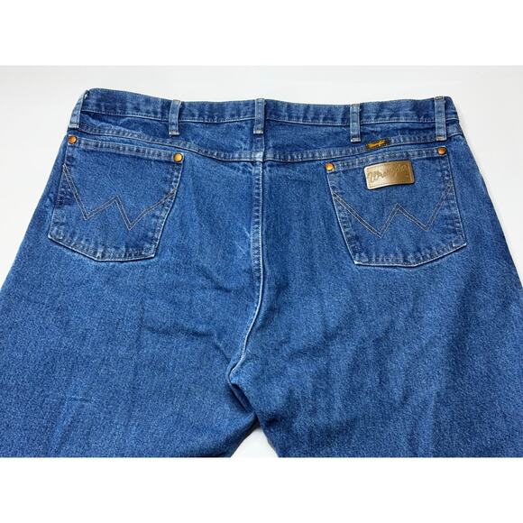 Wrangler 13MWZPW Men's Regular Fit Straight Leg Blue Jeans - Size 42x29.5 - Picture 4 of 6